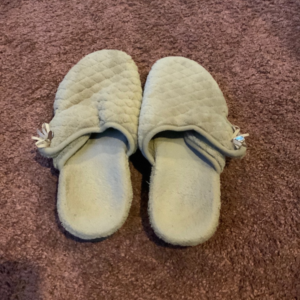 Vionic Slippers Size 7